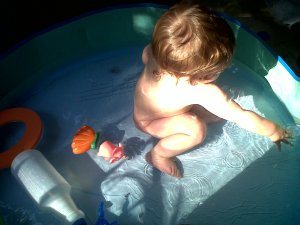 Nekkid Lucy in the pool